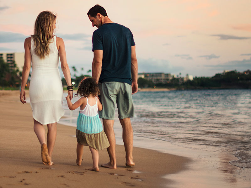 These single parents dating look happy on the beach with a little girl because they listened to these tips.